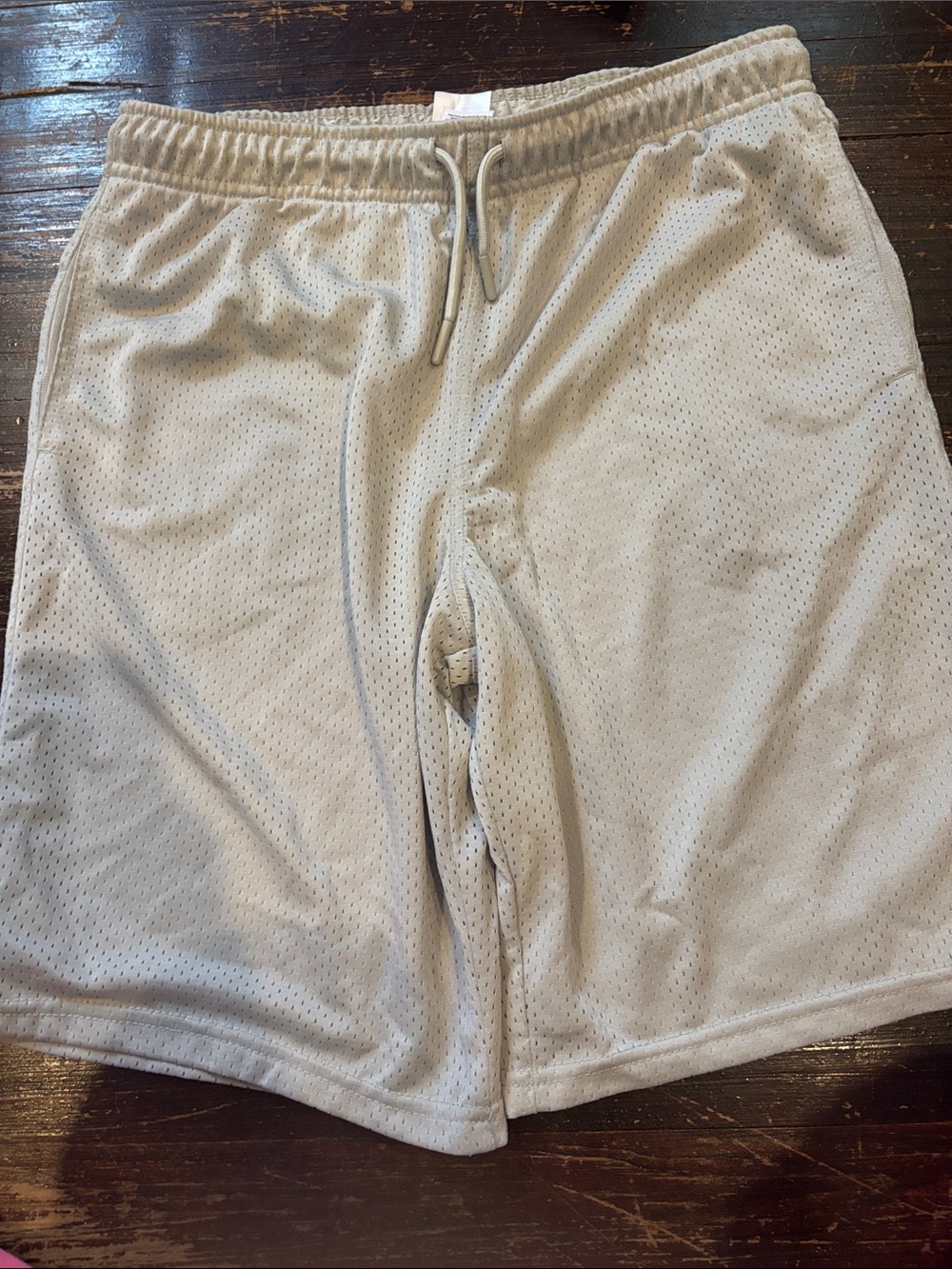 Athletic Works boys  Mesh Shorts in Light Gray Size 18